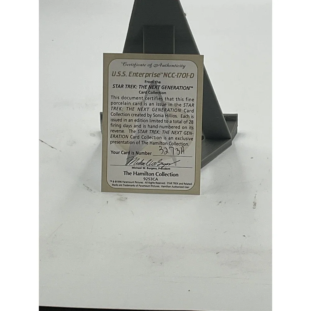 Hamilton Collection Star Trek NCC-1701-D‎ Porcelain Card